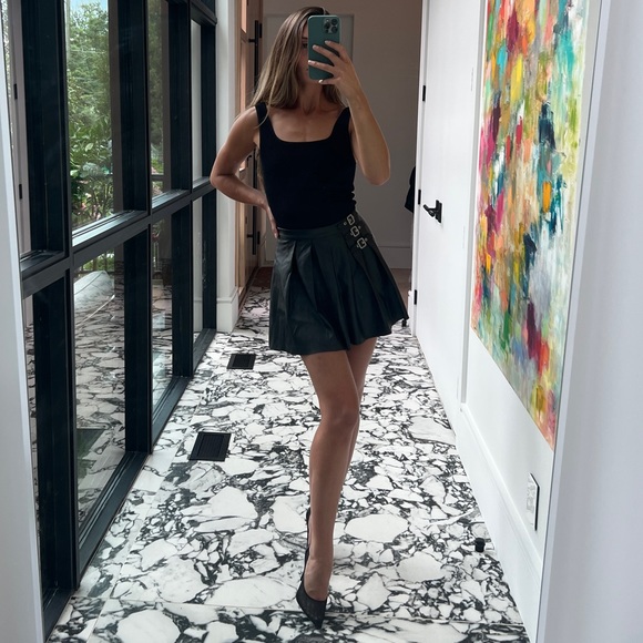 REVOLVE Faux Leather Skirt Size XS - Picture 2 of 2
